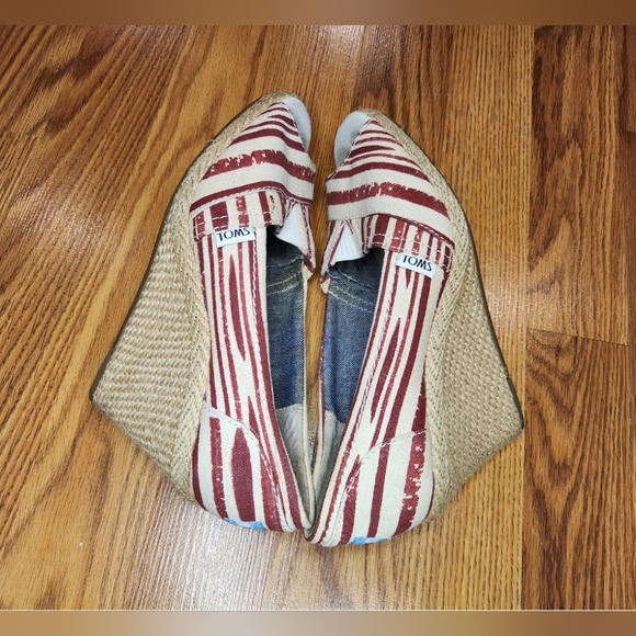 TOMS Calypso Wedge Espadrilles Red White Stripe Canvas Jute Peep Toe Women’s 7 - Picture 4 of 9